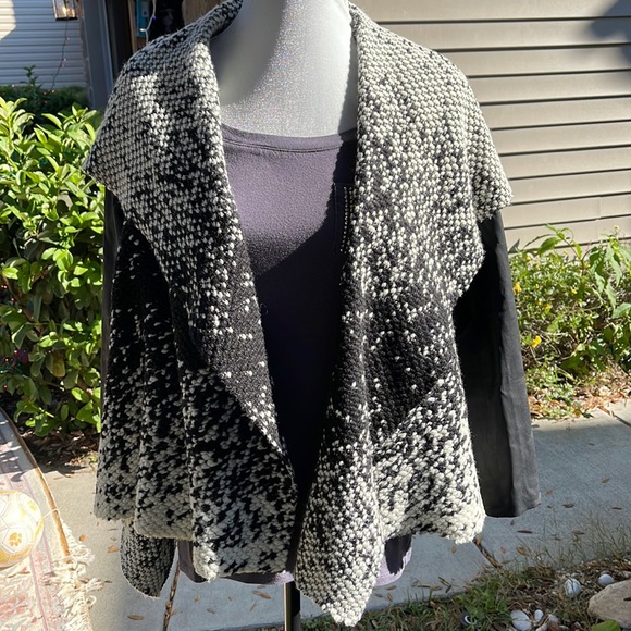 Dolce Vita Sweaters - Dolce Vita hooded sweater with faux leather sleeves